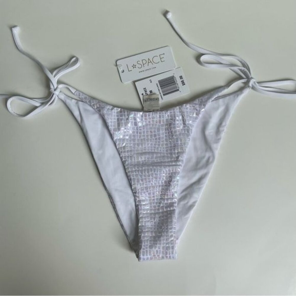 l*space White Triangle String Bikini Set - Picture 2 of 6